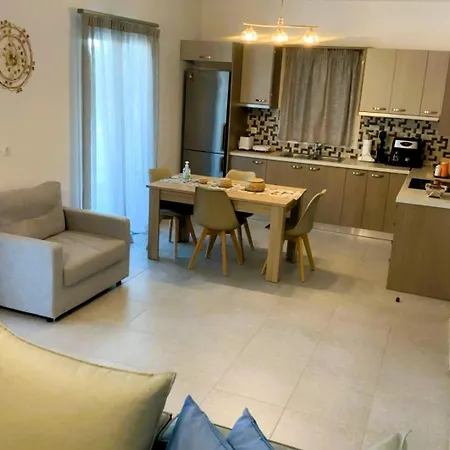 Nyaraló House On The Rock I Mikrí Vígla