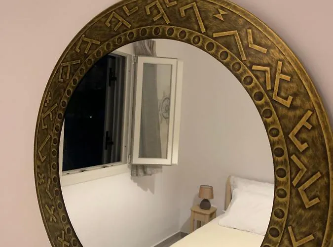 Nyaraló House On The Rock I Mikrí Vígla